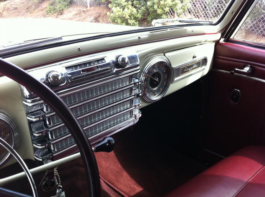  Lincoln Continental Convertible 1947 года  (фото 4 из 8)